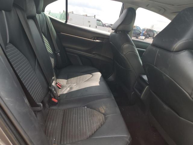 4T1T11AK2NU640075 - 2022 TOYOTA CAMRY SE رمادي صورة 10