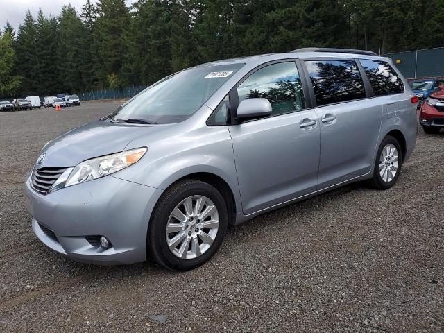 2011 TOYOTA SIENNA XLE, 