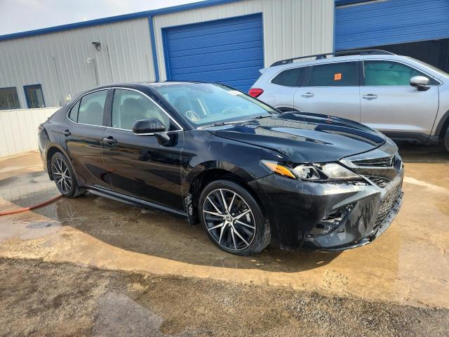 4T1G11AK0NU648869 - 2022 TOYOTA CAMRY SE შავი ფოტო 4