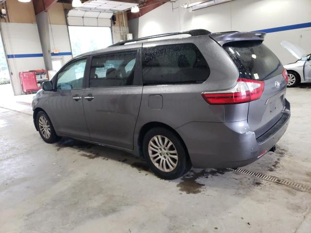 5TDYK3DC8FS551253 - 2015 TOYOTA SIENNA XLE GRAY photo 2