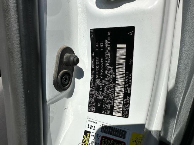 5TDJZ3DC2JS193797 - 2018 TOYOTA SIENNA LE أبيض صورة 10