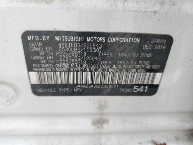 JA4AZ3A30KZ029561 - 2019 MITSUBISHI OUTLANDER SE WHITE photo 14