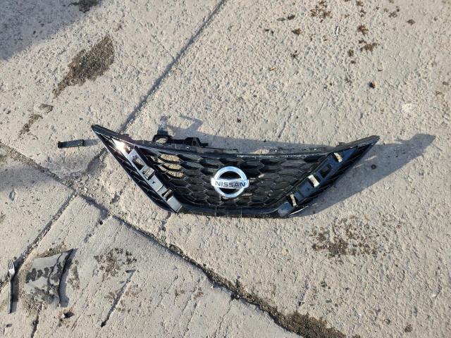 3N1AB7AP4JY252928 - 2018 NISSAN SENTRA S SILVER photo 12