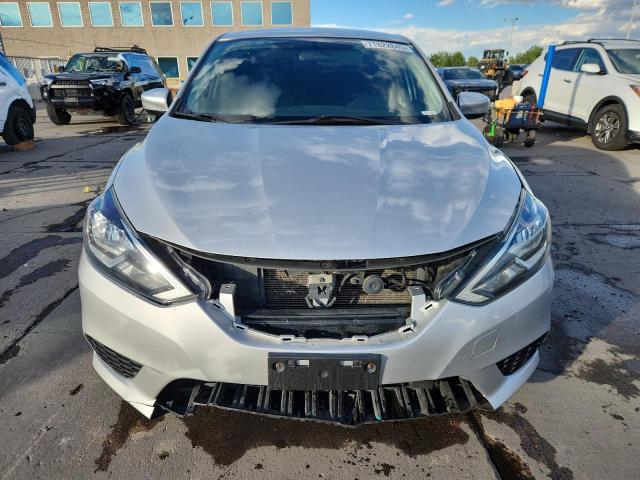 3N1AB7AP4JY252928 - 2018 NISSAN SENTRA S SILVER photo 5