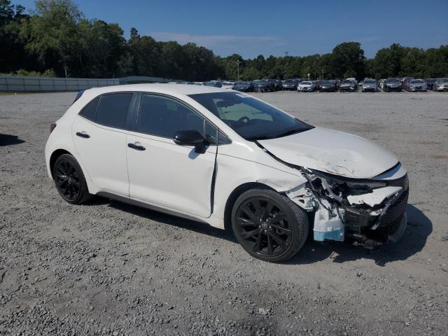 JTND4MBE7M3137734 - 2021 TOYOTA COROLLA SE WHITE photo 4