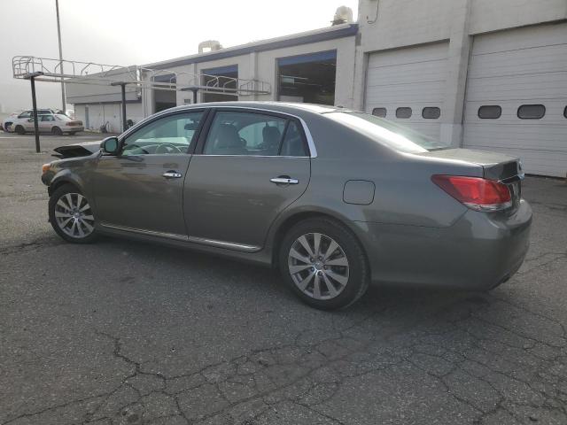 4T1BK3DBXBU425393 - 2011 TOYOTA AVALON BASE GRAY photo 2