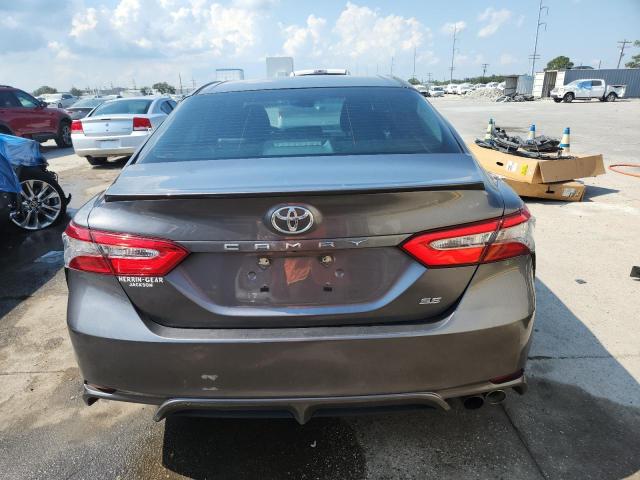 4T1B11HK6JU633710 - 2018 TOYOTA CAMRY L Сұр фото 6