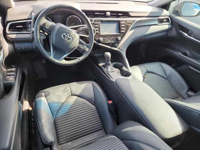 4T1B11HK6JU633710 - 2018 TOYOTA CAMRY L Сұр фото 8