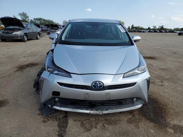 JTDKAMFU3N3155610 - 2022 TOYOTA PRIUS NIGHT SHADE Gümüş foto 5