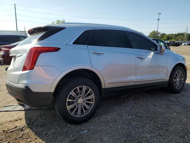 1GYKNDRS8JZ160298 - 2018 CADILLAC XT5 LUXURY SILVER photo 3