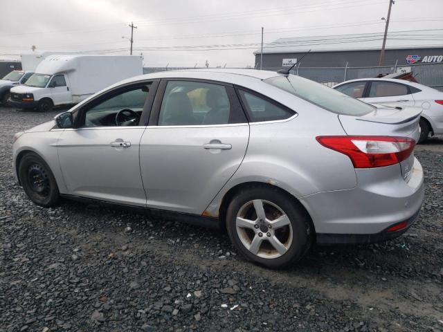 1FAHP3J21CL411688 - 2012 FORD FOCUS TITANIUM SILVER photo 2