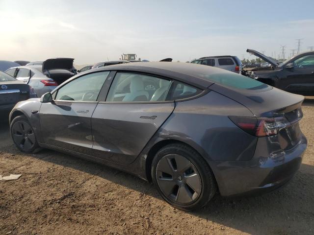 5YJ3E1EB7NF263643 - 2022 TESLA MODEL 3 GRAY photo 2