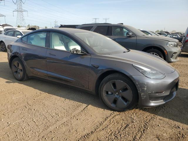 5YJ3E1EB7NF263643 - 2022 TESLA MODEL 3 GRAY photo 4
