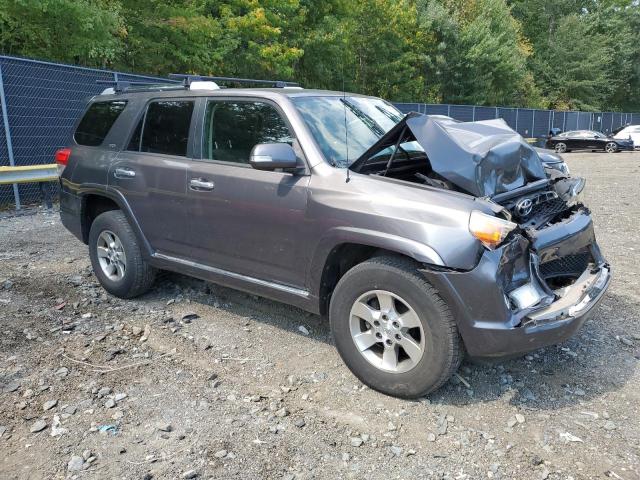 JTEBU5JR5D5117150 - 2013 TOYOTA 4RUNNER SR5 ნაცრისფერი ფოტო 4