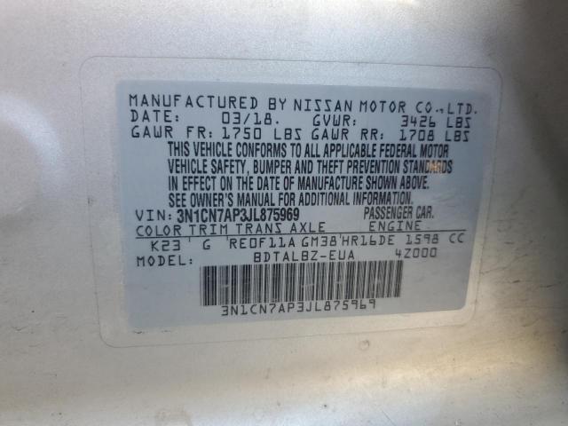 3N1CN7AP3JL875969 - 2018 NISSAN VERSA S Gümüş foto 13