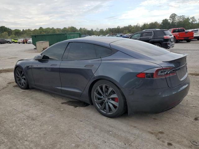 5YJSA1E48LF390844 - 2020 TESLA MODEL S GRAY photo 2