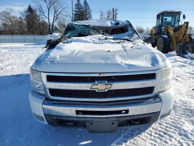 3GCEK23379G272376 - 2009 CHEVROLET SILVERADO K1500 LT WHITE photo 5