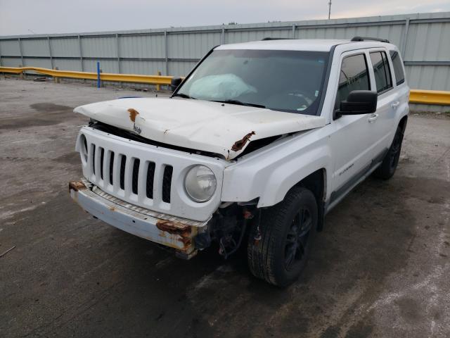 1J4NT1GBXBD118685 - 2011 JEEP PATRIOT SPORT WHITE photo 2