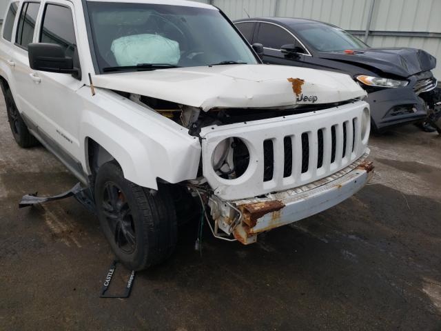 1J4NT1GBXBD118685 - 2011 JEEP PATRIOT SPORT WHITE photo 9