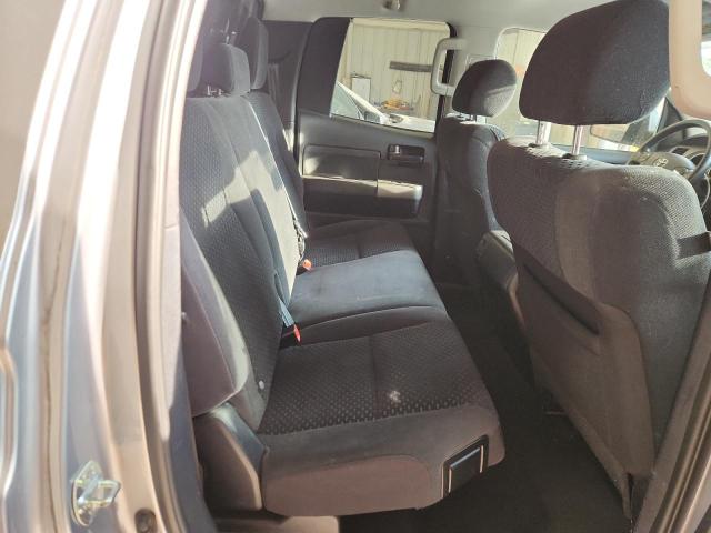 5TFUW5F11BX185344 - 2011 TOYOTA TUNDRA DOUBLE CAB SR5 SILVER photo 10
