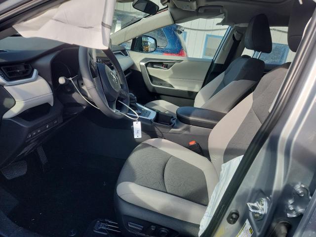 4T3RWRFV2SU187236 - 2025 TOYOTA RAV4 XLE SILVER photo 7