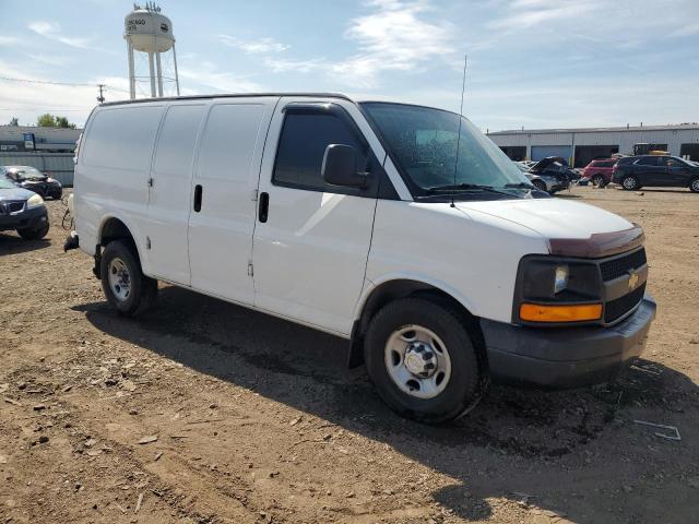 1GCWGAFF8G1229280 - 2016 CHEVROLET EXPRESS G2 WHITE photo 4