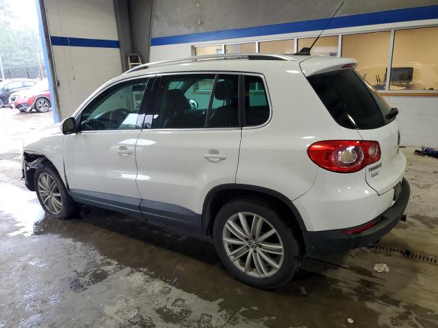 WVGBV7AX7BW550242 - 2011 VOLKSWAGEN TIGUAN S WHITE photo 2