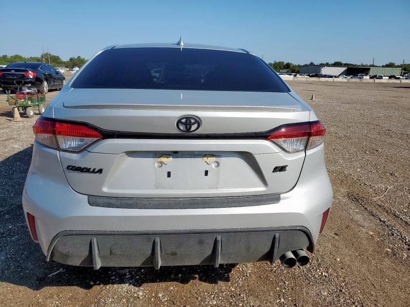 5YFS4MCE0RP178666 - 2024 TOYOTA COROLLA SE Silber Foto 6