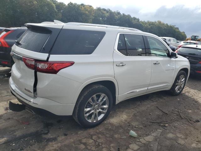 1GNEVJKW4KJ222754 - 2019 CHEVROLET TRAVERSE HIGH COUNTRY WHITE photo 3