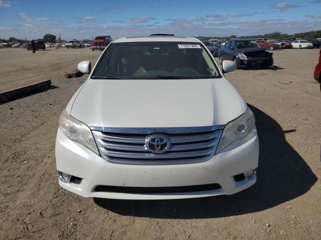 4T1BK3DB7BU375262 - 2011 TOYOTA AVALON BASE 白色 照片 5