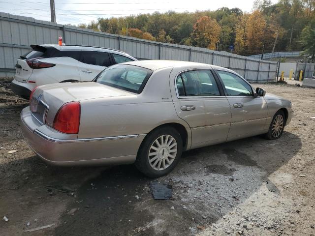 1LNHM81W93Y626429 - 2003 LINCOLN TOWN CAR EXECUTIVE GRAY photo 3