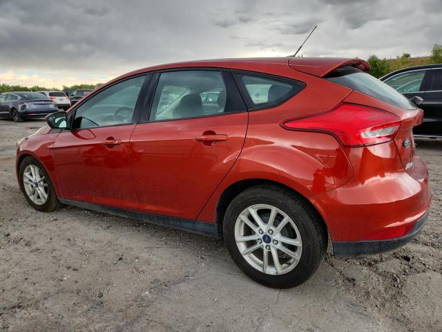1FADP3K2XJL331171 - 2018 FORD FOCUS SE RED photo 2