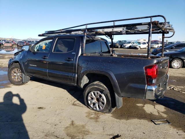 3TMAZ5CN1JM053755 - 2018 TOYOTA TACOMA DOUBLE CAB GRAY photo 2