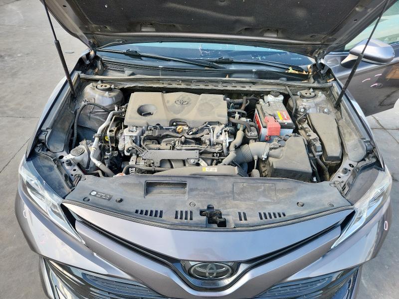 4T1C11AK0LU985490 - 2020 TOYOTA CAMRY LE GRAY photo 11