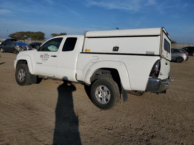 5TFTU4GN1DX033676 - 2013 TOYOTA TACOMA PRERUNNER ACCESS CAB WHITE photo 2