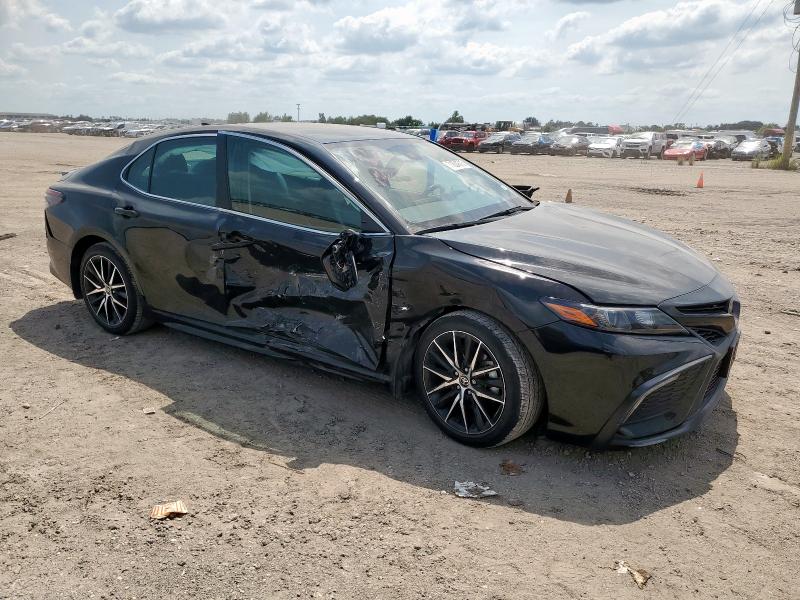 4T1T11AK5NU049626 - 2022 TOYOTA CAMRY SE Чорний фото 4
