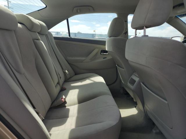 4T1BF3EK0BU613617 - 2011 TOYOTA CAMRY BASE 金色 照片 10