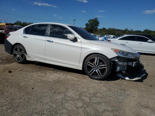 1HGCR2F55GA238594 - 2016 HONDA ACCORD SPORT Weiß Foto 4