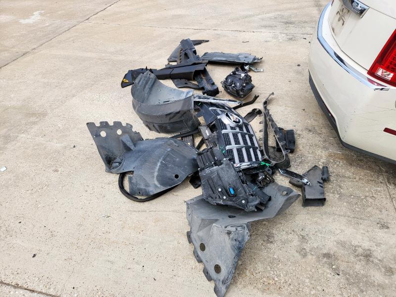 1G6DE5E57C0102780 - 2012 CADILLAC CTS LUXURY COLLECTION WHITE photo 12