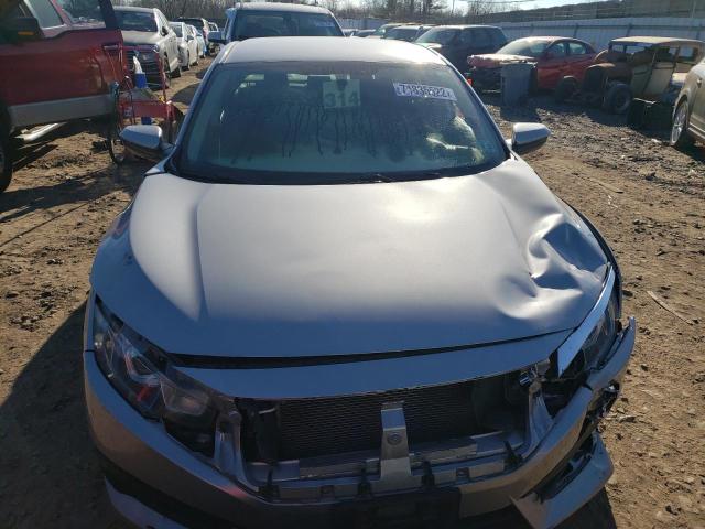 2HGFC2F51JH514504 - 2018 HONDA CIVIC LX SILVER photo 5