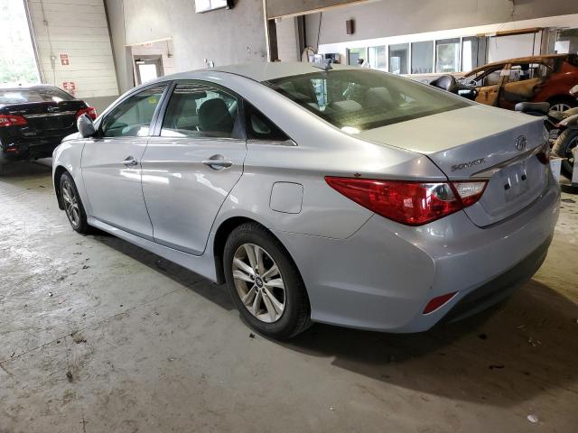 5NPEB4AC0EH931382 - 2014 HYUNDAI SONATA GLS SILVER photo 2