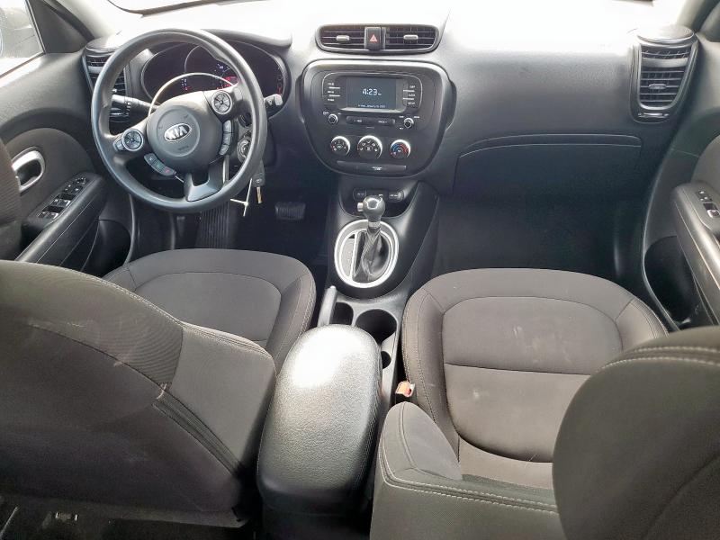 KNDJN2A22K7000853 - 2019 KIA SOUL GRAY photo 8