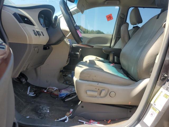 5TDYK3DC0DS385873 - 2013 TOYOTA SIENNA XLE GRAY photo 7