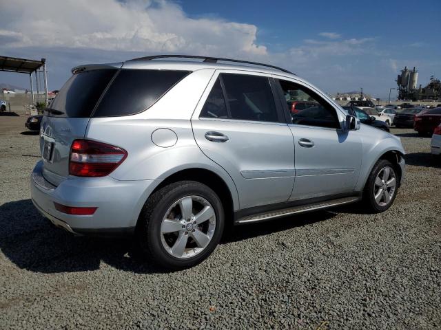 4JGBB8GB5BA739706 - 2011 MERCEDES-BENZ ML 350 4MATIC SILVER photo 3