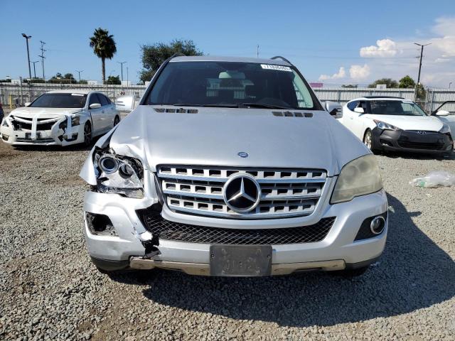 4JGBB8GB5BA739706 - 2011 MERCEDES-BENZ ML 350 4MATIC SILVER photo 5