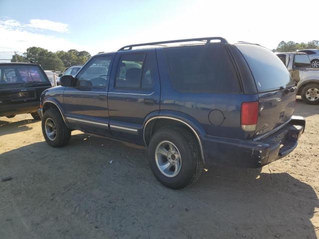 1GNDT13W9Y2282533 - 2000 CHEVROLET BLAZER BLUE photo 2