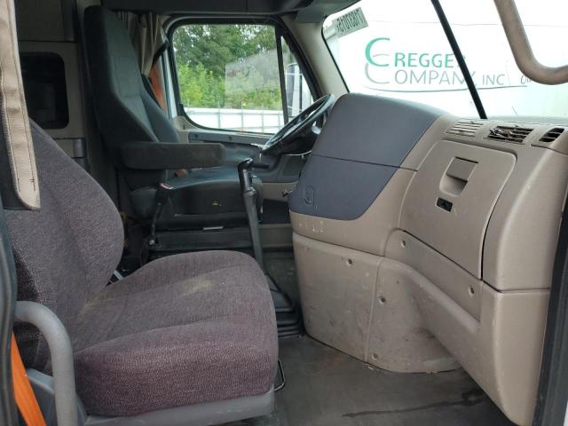 1FUJGLD5XGLHE3692 - 2016 FREIGHTLINER CASCADIA 1 Білий фото 5