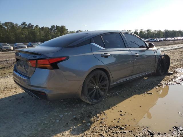 1N4BL4CV1NN382327 - 2022 NISSAN ALTIMA SR GRAY photo 3