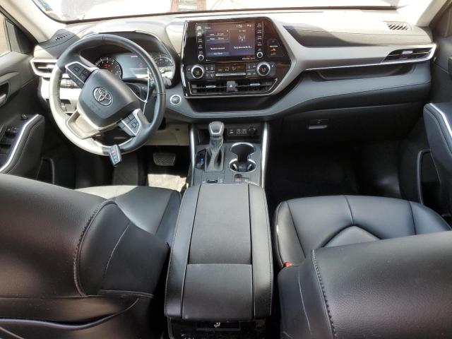 5TDGZRAH3NS133515 - 2022 TOYOTA HIGHLANDER XLE BROWN photo 8