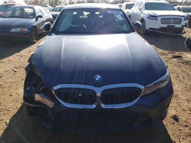 WBA5R7C56KFH32449 - 2019 BMW 330XI ლურჯი ფოტო 5